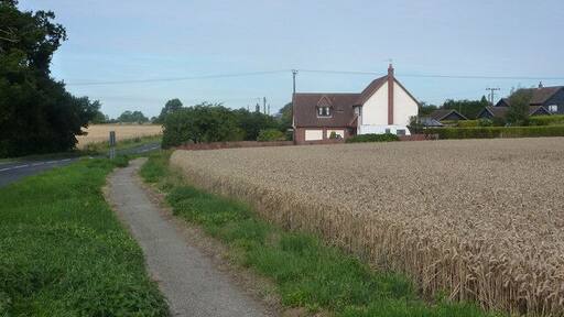 By the A1120 at Forward Green, Earl Stonham The house to the right are on Wicks Lane. Taken standing almost opposite the entrance to the village hall.