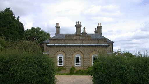 Caxton Court, Ermine Street This is the old Courthouse where Petty Sessions were once held. As far as I can determine, the building straddles the grid line.