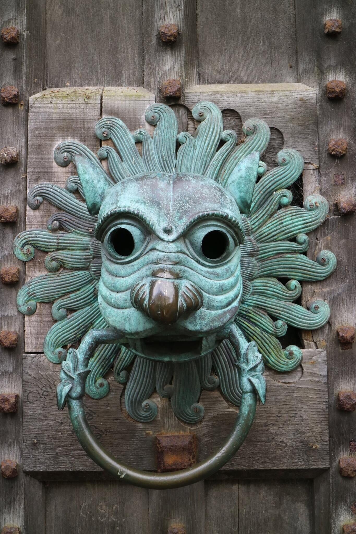 Knocker with sanctuary ring