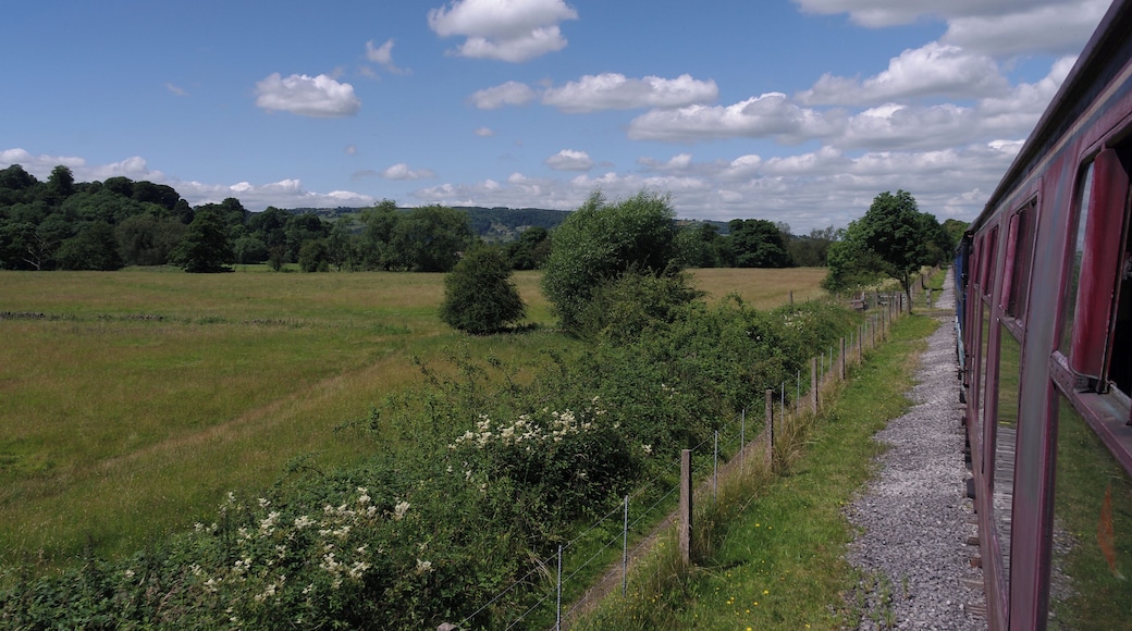 Onboard a Peak Rail train, hauled by class 31 diesel loco 31270, headed north through Hackney.