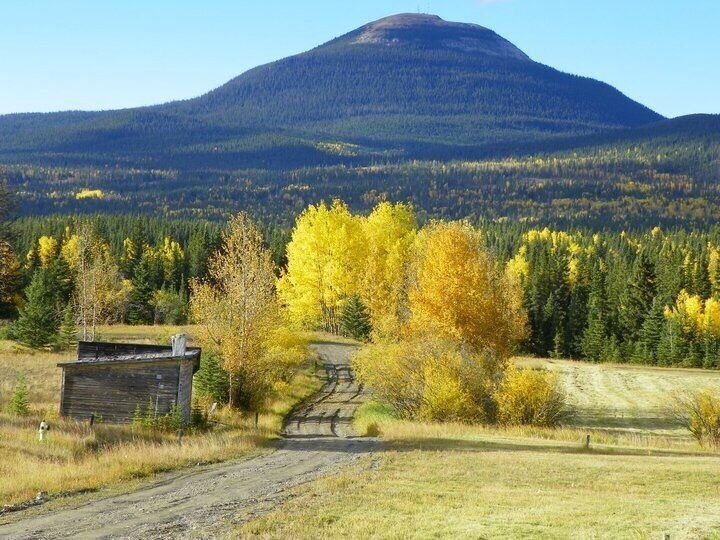 Mostly abandoned buildings, but had some interesting experiences and got a very cool evp at the cemetery/wash house that was where the miners bodies were taken after the mining disaster in 1941