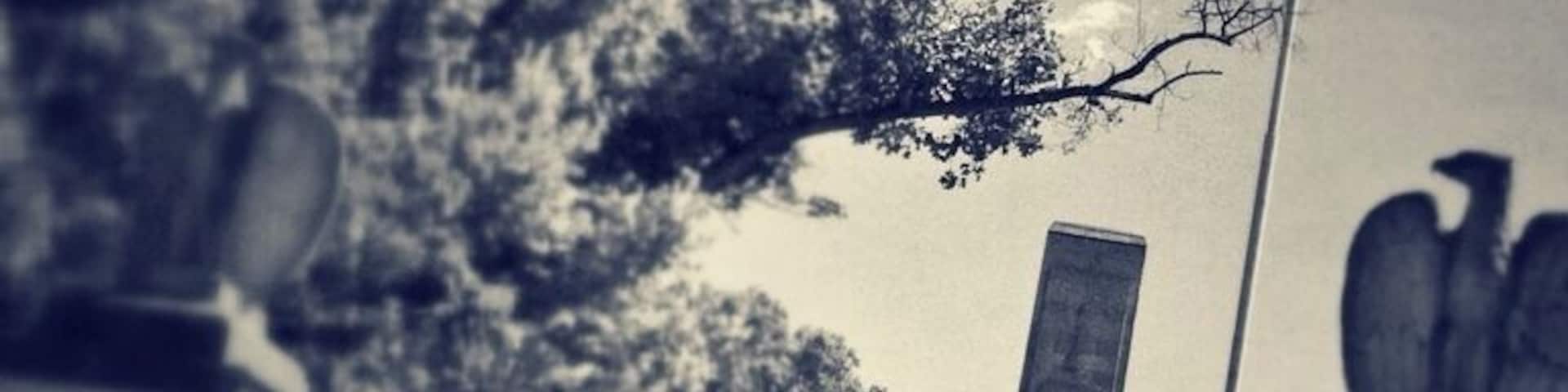 Finally followed the "Harrison's Tomb" sign. #president #famous #grave