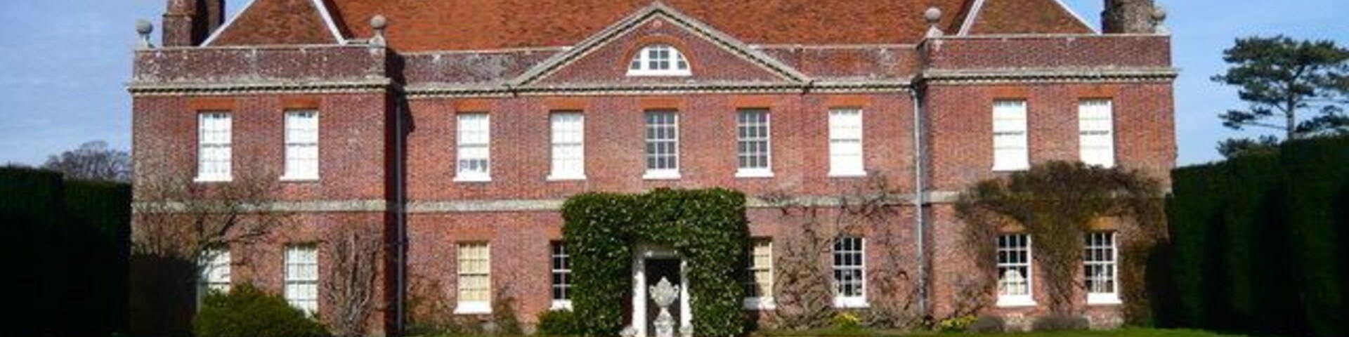 Lawford Hall, Lawford, Essex Lawford Hall in Essex. Built in the C18th. For some family history, see http://lawfordherry.blogspot.com/2009/03/lawford-family-connections-with-lawford.html