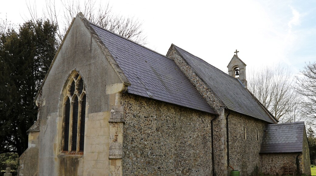 The north-east of St Margaret of Antioch's Church, Margaret Roding, Essex, England. Software: JPEG file optimized and/or cropped and/or spun with DxO OpticsPro 10 Elite and Adobe Photoshop CS2.
