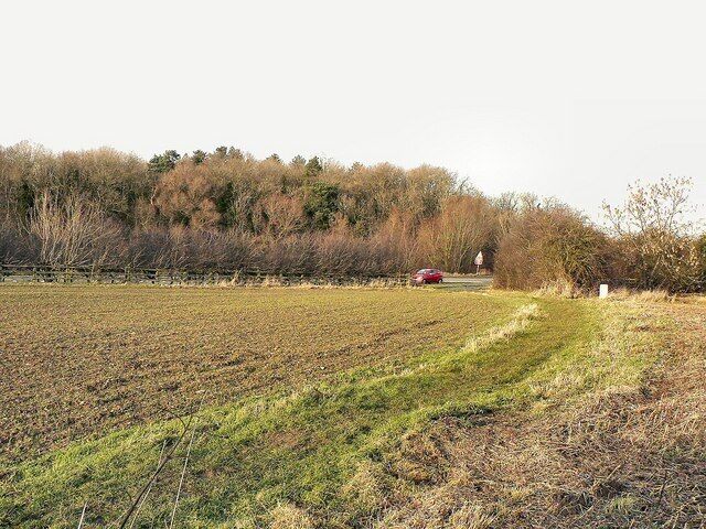 Track across a field beside the A15, Holdingham The track crosses several fields before reaching Drove Lane to the south.