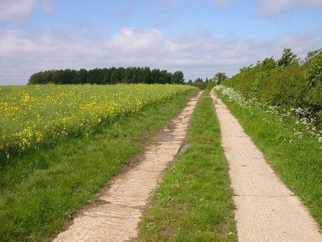 Paulerspury Heading towards Park Farm.