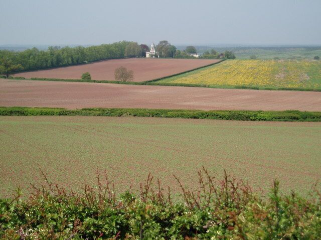 Across the fields to the Mausoleum at Milton. View from the Great North Road on Sibthorpe Hill towards the Mausoleum at Milton.