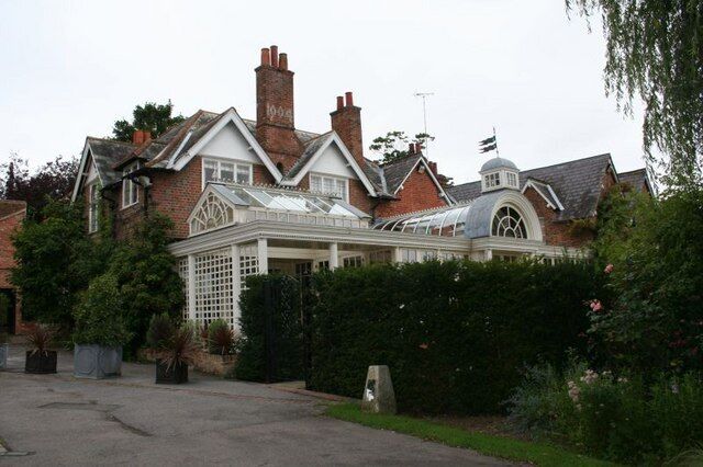 The Beetle and Wedge restaurant, Moulsford, Oxfordshire (formerly Berkshire)