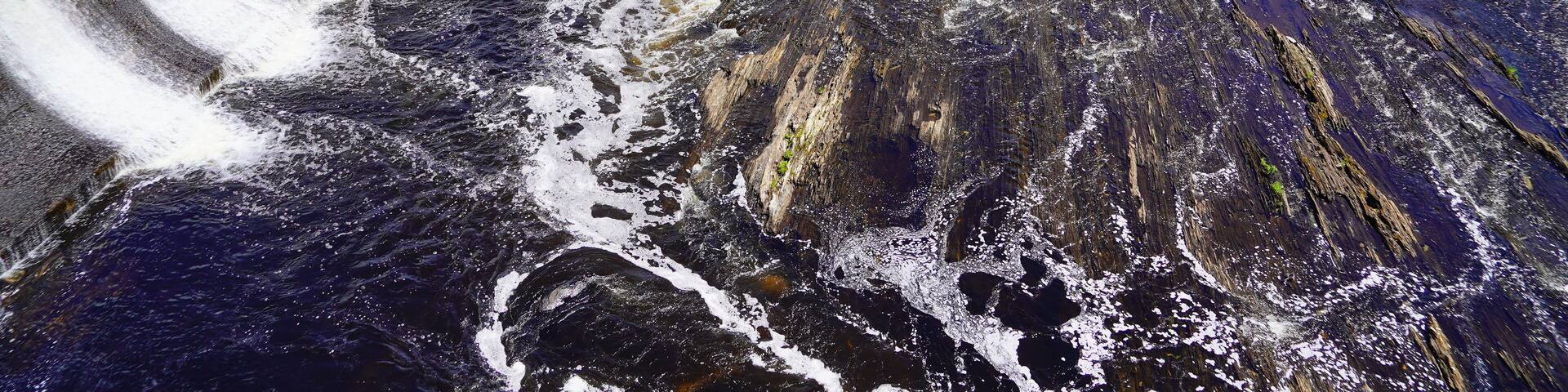 A water fall on Kennebec river