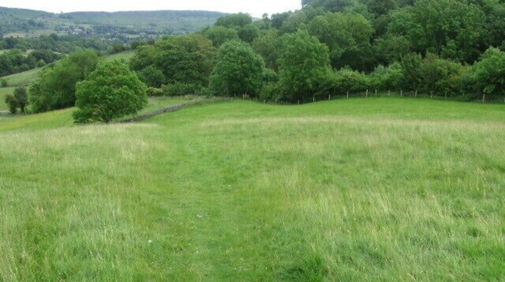 Footpath between Stoney Middleton and Calver