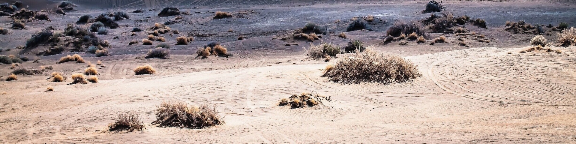 Christmas Valley Sand Dunes are a natural sand dune complex covering 11,000 acres of public lands east of Christmas Valley in Lake County, Oregon. #lifeatexpedia