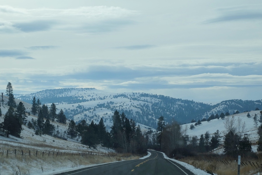 US Hwy 395 is a great way to experience the scenery of Eastern Oregon.