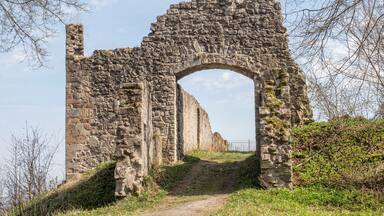 Gate to the bailey of the Bramberg ruin