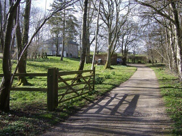Flint House, Bighton Named as Gardener's Cottage on the 1:25K map, this is now called Flint House and seems to be a very desirable residence within the Bighton Wood estate. The public footpath goes up the drive and turns half right by the cars.