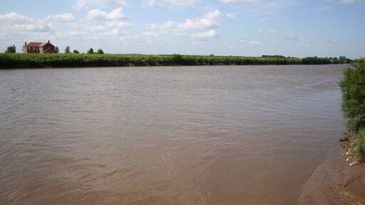 River Trent River Trent at Barlings - with North Ewster on the opposite bank