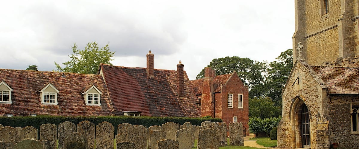 Churchyard, St Andrew, Great Staughton