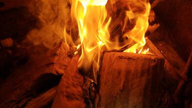 There is nothing like a city girl making a fire for the first time in 40 degree weather. The amount of joy is immeasurable. The perks of cross country camping for 4 months!
#adventure