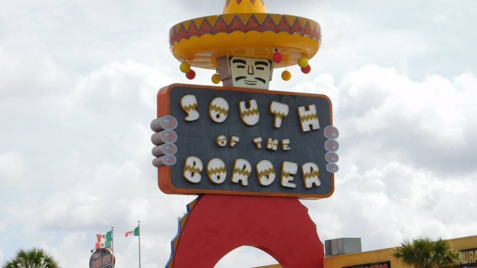 This place is crazy, the attractions are on both sides of the road. I your in South Carolina you have to this.
Location Dillon, South Carolina, US
Opened 1950
South of the Border is an attraction on Interstate 95 (I-95), US Highway 301 (US 301) and US 501 in Dillon, South Carolina, just south of Rowland, North Carolina. It is so named because it is just south of the border between North Carolina and South Carolina, and was the half way point to Florida from New York in the early days of motor travel. The area is themed in tongue-in-cheek, faux-Mexican style. The rest area contains restaurants, gas stations, a video arcade, and a motel, and truck stop as well as a small amusement park, a mini golf course, shopping and fireworks stores. Its mascot is Pedro, a caricature of a Mexican bandido.