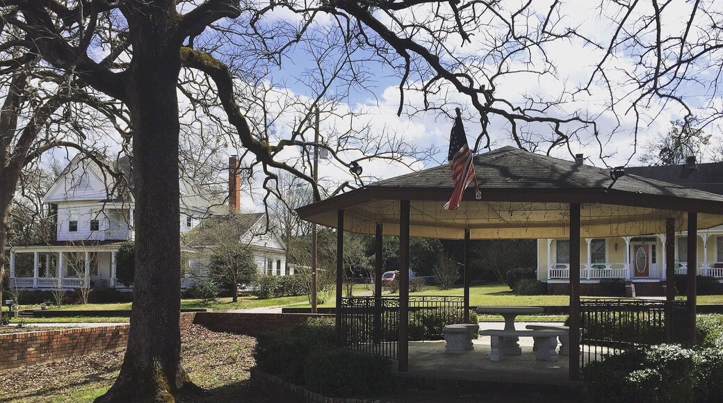 Old town warrenville. Park benches set across from the abandoned factory.