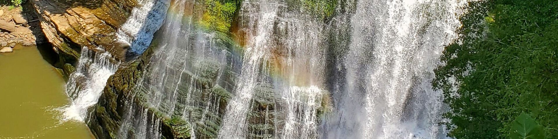 Beautiful waterfall easy mile to the falls