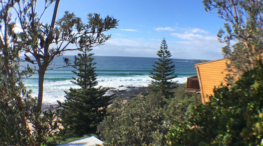 Although Manyana is only one of Australia's 10,685 beaches, it's a lovely quiet location to chill, relax and decompress.
This photo is taken from my iphone with a fish eye lens.