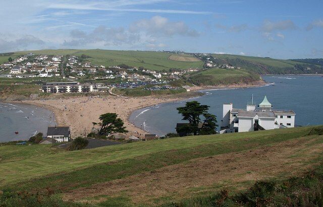 Burgh Island Hotel and the mainland. Taken from the same spot as 1475874 and placing it in more context, with the tombolo connecting the island to Bigbury-on-Sea.
