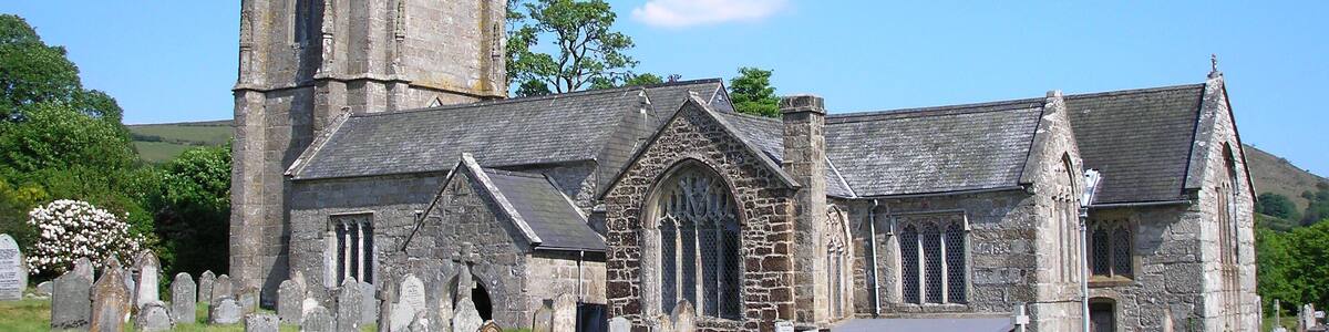 A bus ride to Widecombe and a stroll around the village on June 8th 2013. Camera: Olympus FE-120 6.0 Digital. This is a photo of listed building number 1242571.