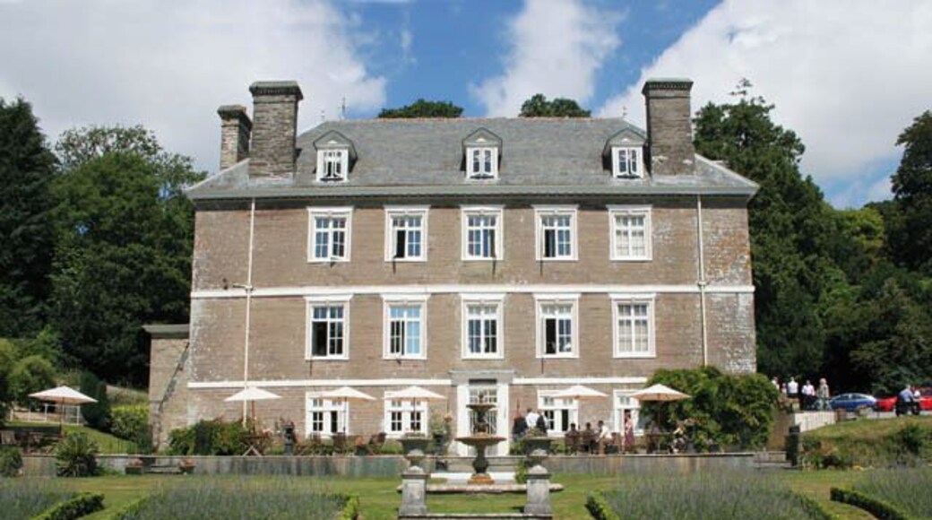 Buckland-Tout-Saints Hotel