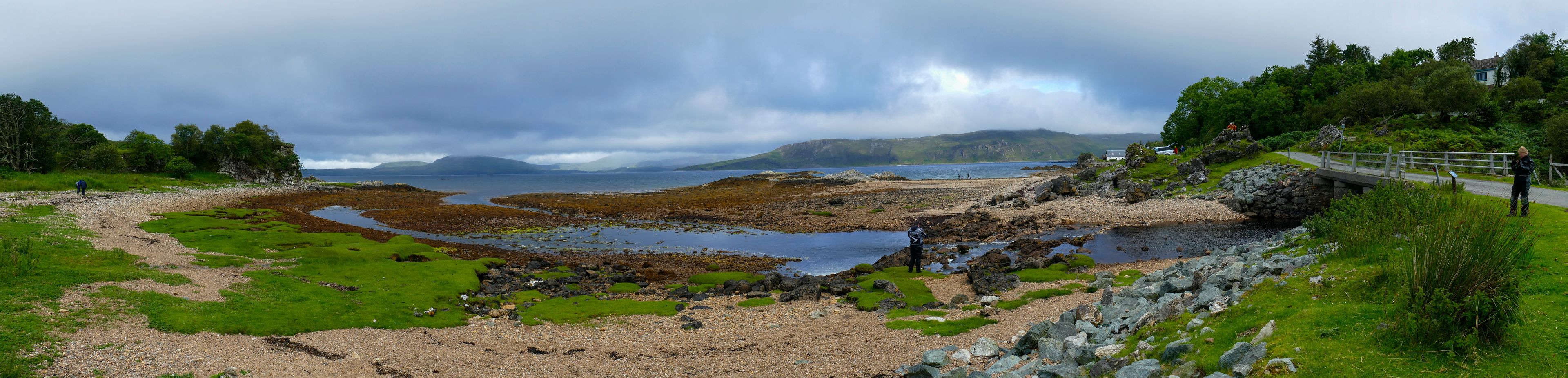 Loch Eishort Küste bei Ord, Isle of Skye, mit Blick auf die Guillin Mountains
