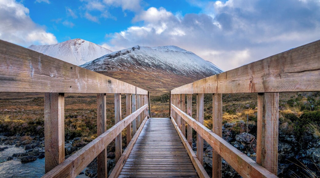 Sligachan river is a beautiful place to get a lot's of great pictures. Start by seeing the Sligachan's old bridge and keep the stream up towards the mountains. Just before you get to the Sligachan falls, you'll see the wooden bridge and here is a picture from there. #Perspectives