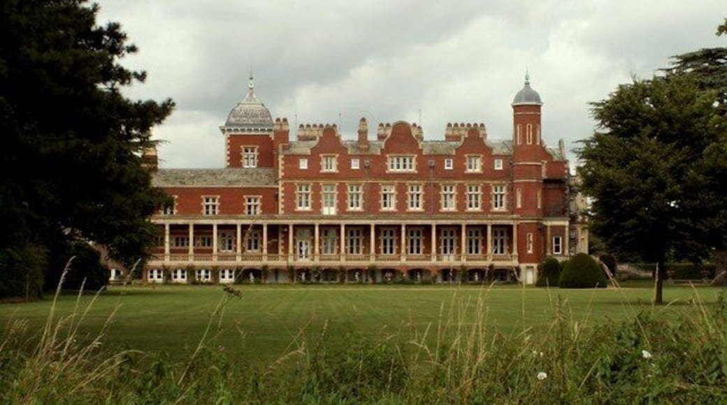 Babraham Hall This hall was designed in a Jacobean style by Philip Hardwick and built in 1829-32. It was considerably enlarged in 1864.
