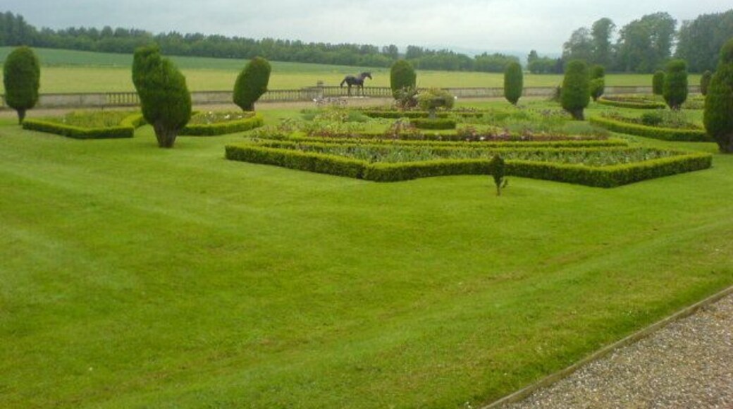 The Lawn and Garden at Pretwold Hall