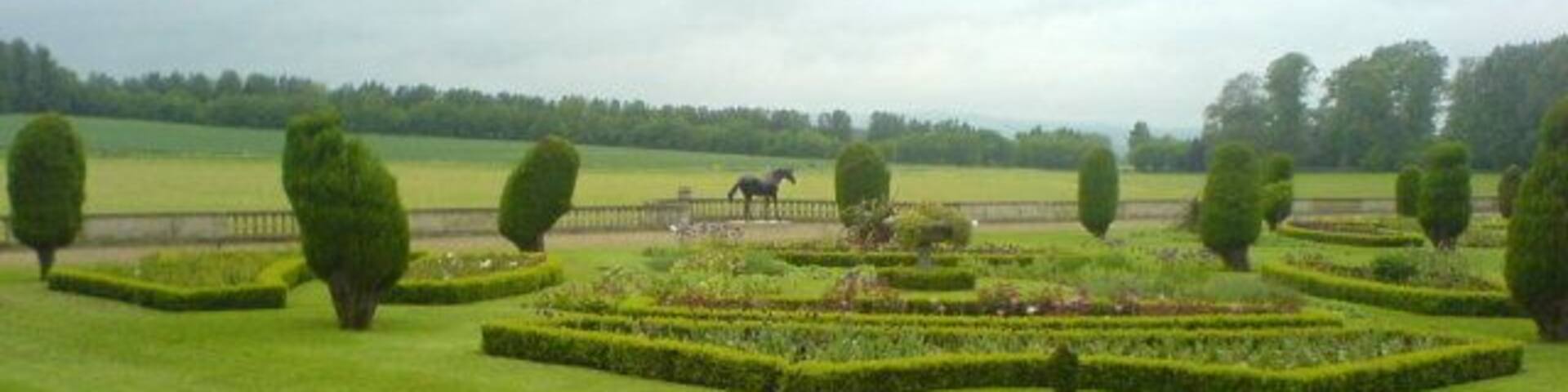 The Lawn and Garden at Pretwold Hall