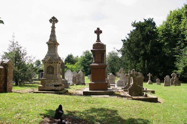 St Peter ad Vincula, Coveney - Churchyard