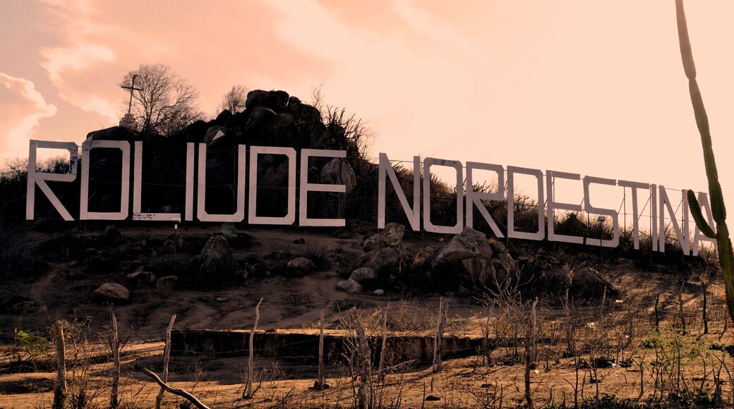 Cariri was for a long time considered Brazilian Hollywood. The high desert uniqueness portrays Brazilian Northeast culture like no other location. The whole city of Cariri is a scenic municipality in which you will feel immersed in a typical Brazilian movie or soap opera. It even holds a small museum featuring all the places and respective cinematic production made there and the Roliúde Sign, perfect for a selfie just after the sun set.