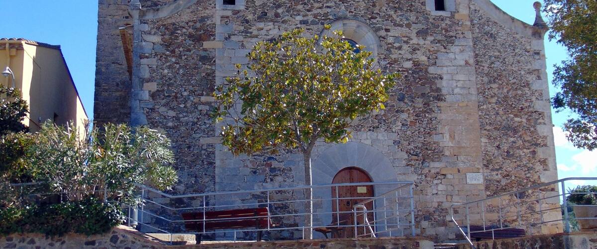 Església parroquial de Sant Cristòfol (Llambilles) This is a photo of a building indexed in the Catalan heritage register as Bé Cultural d'Interès Local (BCIL) under the reference IPA-30464.