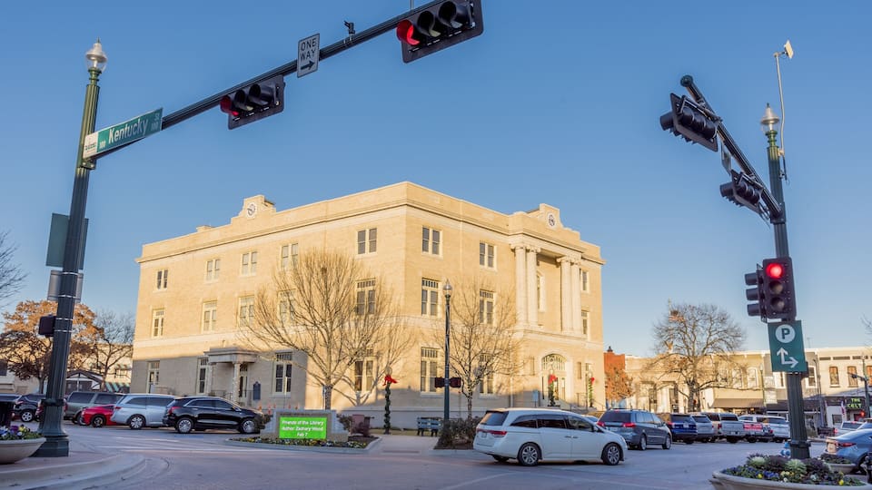 View of a building on a corner captured in McKinney, Texas, United States