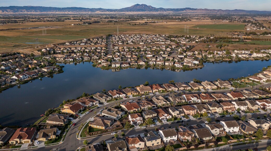 Breathtaking drone imagery captures the idyllic Summer Lake community in Oakley