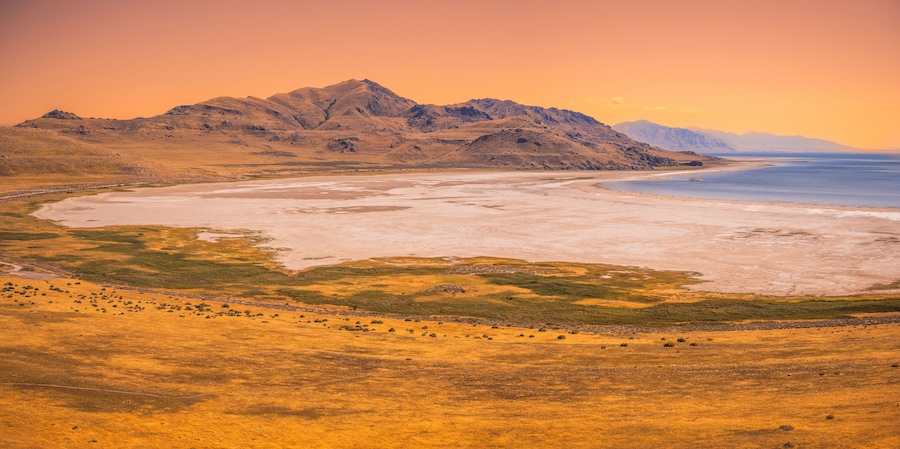 Great Salt Lake Summer Sunset Landscape in Syracuse, Greater Salt Lake City, Utah, USA: View from the Buffalo Point Hiking Trail
