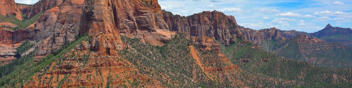The Kolob Canyon Area of Zion National Park is beautiful and much less crowded than the main section of the park next door. #Takeahike