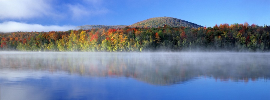 B115WE Mollys Falls Pond, Marshfield, Vermont, USA. Image shot 10/2005. Exact date unknown.