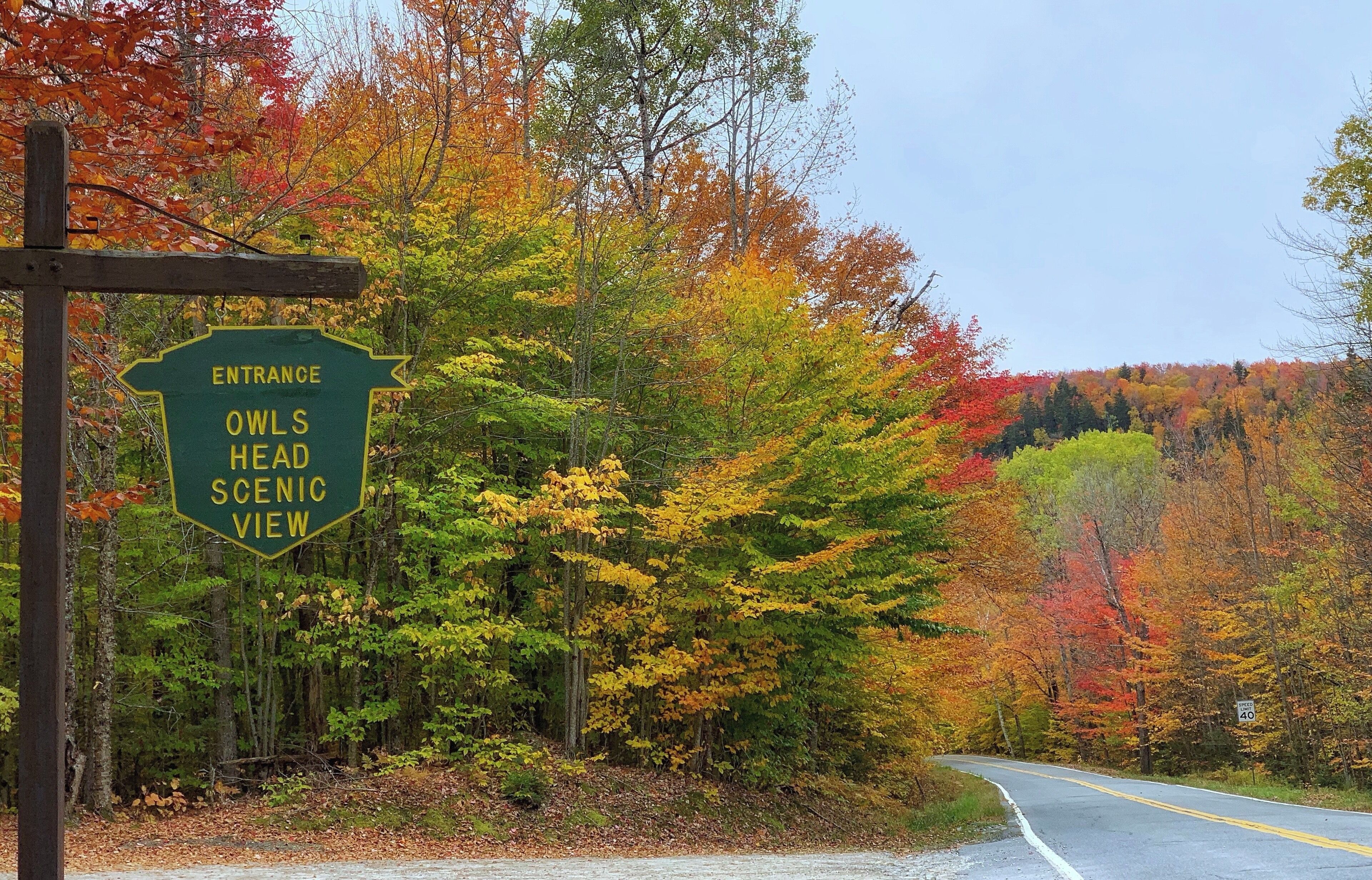 A very nice place to hike up and overview the beauty of #fallfoliage

#autumn #nature #leafpeeping
