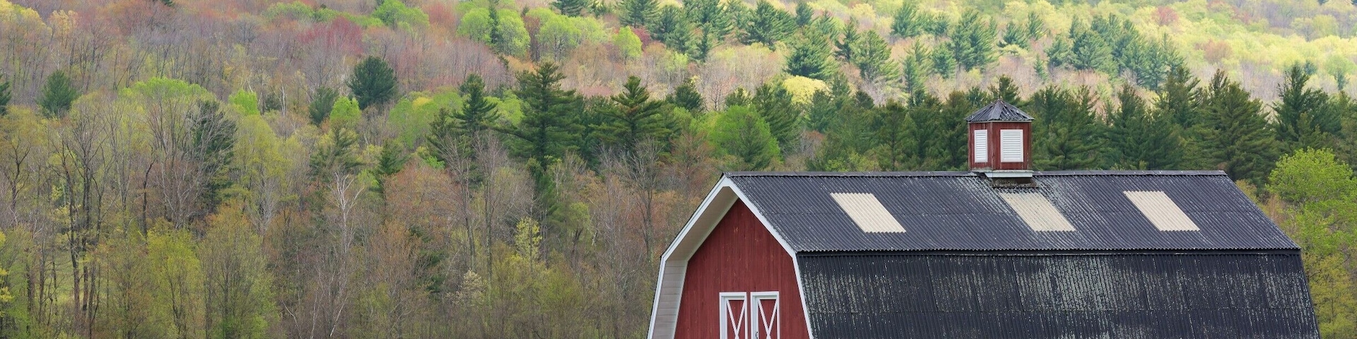 Barn EnRoute Readsboro on VT100