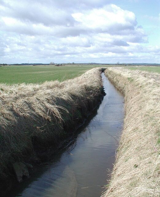Carr Dike, Fraisthorpe, East Riding of Yorkshire, England. Land drain feeding into The Earl's Dike near Fraisthorpe New Bridge on Bridlington Road.