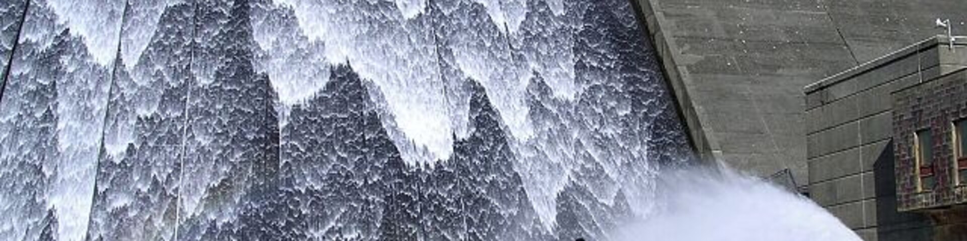 Llys-y-fran reservoir. Standing below the dam
