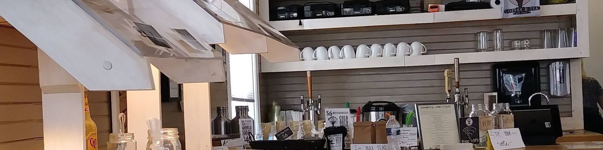 Great coffee shop in the Plains.
Also has a bike shop inside.
Everything here is also gluten free, including soups, sandwiches, etc.