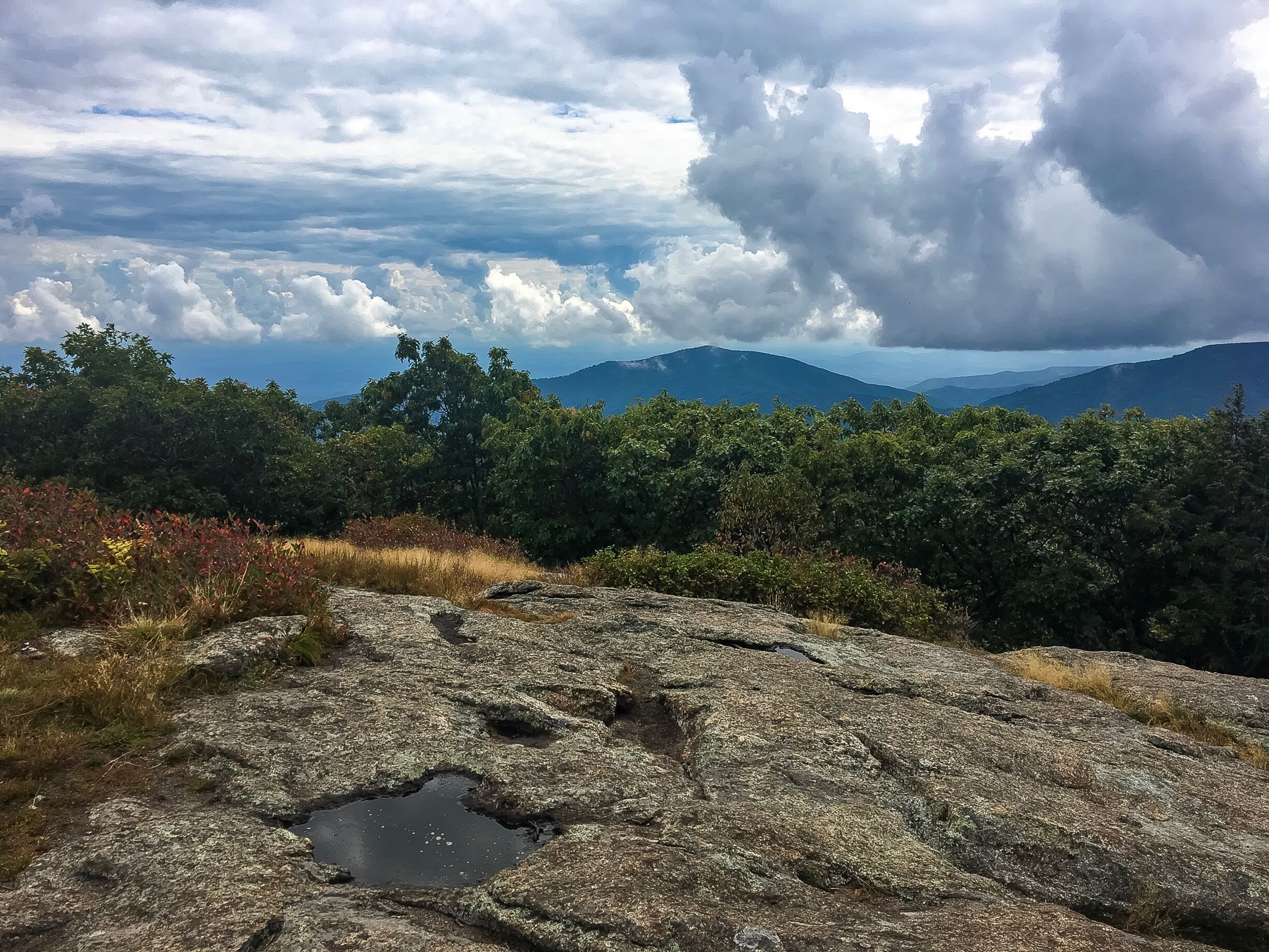 360 degree view in the Blue Ride Mountains near Montebello