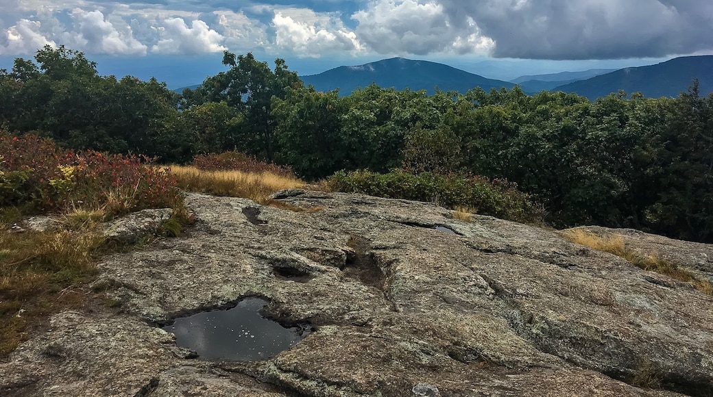 360 degree view in the Blue Ride Mountains near Montebello