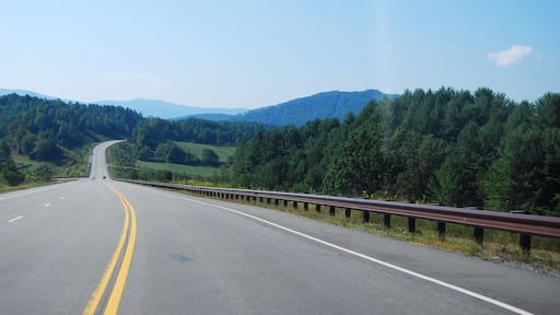 Driving on the #Blue Ridge Parkway is great. It is a longer route because it weaves through the mountains but the views are incredible with tons of places to stop and hike!
