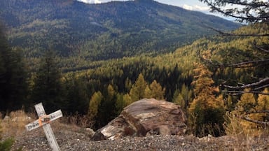 Beautiful changing of the season near Republic, Washington.